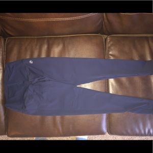 ABS2B “Marilynn high rise V-band” legging